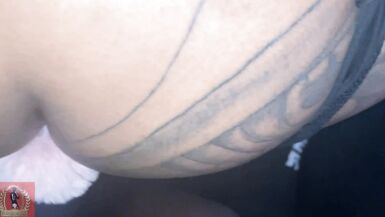 Sieh zu, wie ButterflySexxx’ perfekter Arsch vom LastRealtop durchgenommen wird
