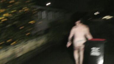 Mastercnz makes KIWI MILF CaraPornstar to take the trash to the road, naked and filthy