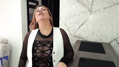 Le corps pulpeux et les seins parfaits d’AlinaVelvet reçoivent le massage et l’éjac de sa belle-sœur latina MILF chaude - 3 image