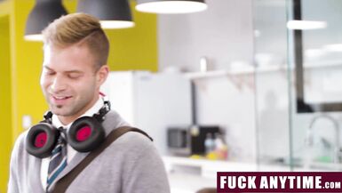 Nicky Rebel, Penelope Kay, Charley Hart, Willow Ryder, and Alexander Vega fuck their bosses at work - 1 image