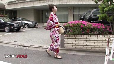 Taro Tanaka & Nozomi Hazuki show off their JAV skills & get creamed