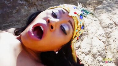 Yasmine De Leon gets her hairy pussy pounded hard by a guy outdoors - 11 image