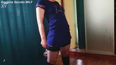 KettMun's MILF friend, Mitridatmun, is a stunning blonde with a massive butt