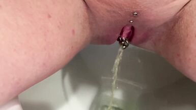 Watch MILF Very Strong stream pissing compilation featuring Pierced Pussy, Aqua Pola, and other kinky pee lovers - 6 image