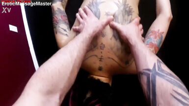 Anna Bell Peaks gets a wild massage with Michael Masters & his oily wand - 8 image