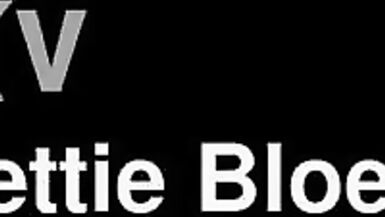 Bettie Bloem gets off with her curvy body in her panties