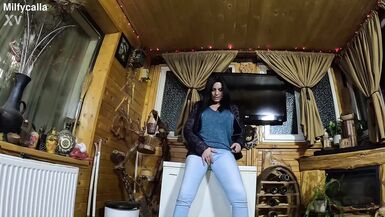 MilfyCalla's solo adventure in jeans: Teasing and peeing in her sexy clothes