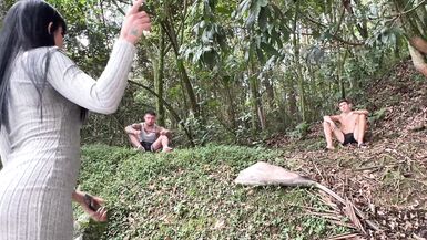 Brady, Yenifer, Papi & Raul's dirty games with Colombian MILF - A double domination orgy!