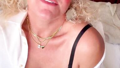 Bettie Bloem treibt es wild mit dem harten Schwanz ihres Stiefsohns und bettelt danach um mehr - 8 image