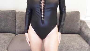 Milf Stella's Huge Tits & Curvy Body Get a Wild Ride in Sadie's Sexy Lady Video