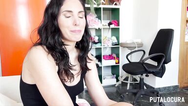 Watch Torbe and Linda Del Sol go wild on the couch for a hot cum-swallowing orgy - 4 image