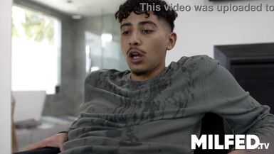 Stepmom Danielle Renae gets her big boobs jizzed on by stepson Diego Perez - 7 image