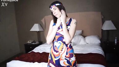 Anna Cummings, the horny MILF, gets kinky with her stepson