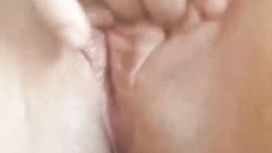 MILF sueca safada enlouquece com dildo