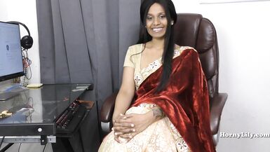 Horny Lily, the Indian MILF, squirts like a fountain while getting virtualized - 1 image