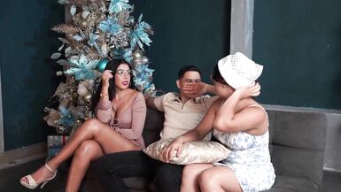 Escarli and Angel Cruz share a naughty Christmas with their son-in-law's girlfriend - 2 image