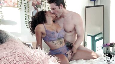 Erotic Medusa's Big Ass Fucks Tommy Wood's White Cock in Flexible Bondage