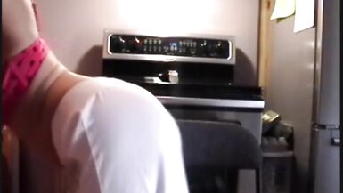 Mach dich bereit für diese dampfende MILF-Compilation