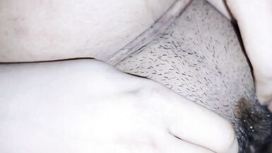 Priya 和 Arsal 在热辣的角色扮演中与房主亲密接触 - 11 image