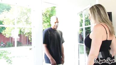 Sara Jay's big pussy lips get ravished by Hooks' BBC in hot interracial action!