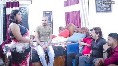 Der Freund vom Ehemann kann Desi Mallu Bhabhis kurven Körper und ihren wilden Arsch bei der ersten Homemade-Sexparty nicht nehmen - 2 image