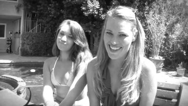 Teagan Summers et Daisy Layne s’éclatent dans une session de léchage sauvage de chatte