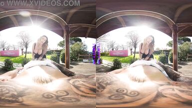 Manuela Ferrari's first time porn with Purosangue Lucas - Big Butt MILF gets a POV pounding