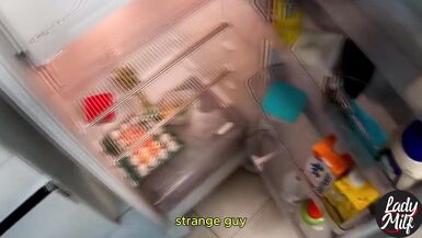 Regarde le corps parfait de Lady Milf dominé par les mains et la langue d’Edu Black Rj