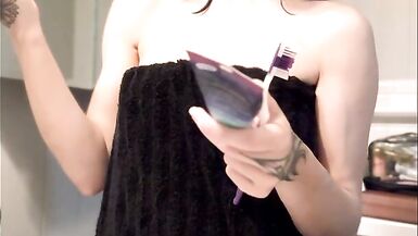 Naughty Scarlett Foxx gets a rubdown after a steamy shower