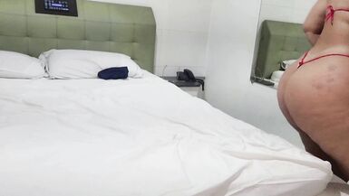 Mih Rabuda abre a bunda apertada pra um pauzão encher - Segundo vídeo interracial do Joao O Safado
