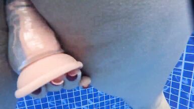 Alevalsex & Dweybigass get a real ass pounding in the pool