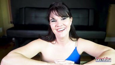 Regarde McKayla gorge profonde baveuse et chatte défoncée par Jeff Lacy