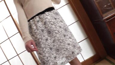 Arisa Hanyu et Hamar partagent leurs gros seins naturels et leur corps pulpeux dans une vidéo MILF japonaise torride - 2 image