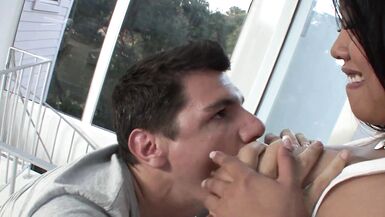 Watch this chubby MILF deepthroat like a pro