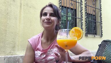 Drako mete forte na buceta MILF apertada da Lina PepePorn no chuveiro quente