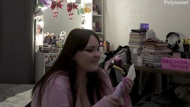 Watch curvy MILF Polysweet have an intense orgasm with her new toy in POV