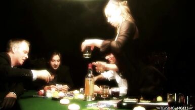 Dirty Dog & Gabriela Glazer double penetrate Pascal White's hard cock on a poker table