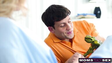 Karina King seduces stud & proves she's the ultimate slut with her lingerie-clad skills and dirty talk