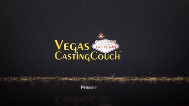 Mate Dakota Quinn en solo inversée cowgirl, baise solo de chatte et action profonde avec ses gros seins et sa chatte rasée.