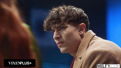 Watch Dwayne Foxxx & Parker Ambrose destroy MILFY married Redhead Lauren Phillips with DP