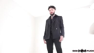 Curvy beauty Sandy Love gives a sloppy tatting to her fat dick while getting her feet worshipped by Tatted Tommy