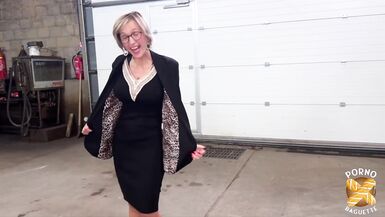 Didine, güzel bir MILF, dick istiyor