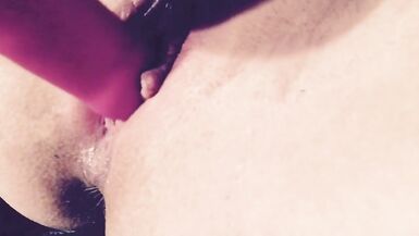 Pregnant MILF Masturbates until she Squirts - 2 image