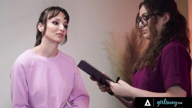 Leana Lovings and Lexi Luna oil up and finger blast each other in steamy VR session