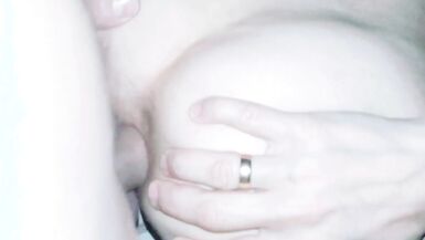 Hotlia, the MILF porn model, goes on a casting call & films herself in anal action!