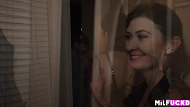 Angelina Diamanti can't resist her delivery guy's big cock in doggy-style