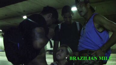 Watch these strangers take on Mirela Mansur, BetoFitness, Rubens Badaro, and Myke Brazil in a tunnel in S