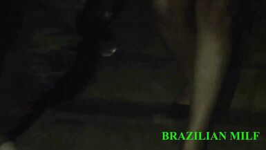 Regarde ces inconnus affronter Mirela Mansur, BetoFitness, Rubens Badaro et Myke Brazil dans un tunnel à S