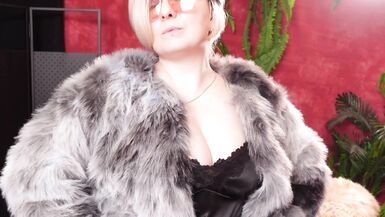 Watch Mycurves, the hot solo girl, in her fetish collection, flaunt her big tits and get naughty