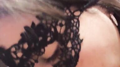 Arrecha, la MILF formosa, torna per una scopata hardcore e deliziosa